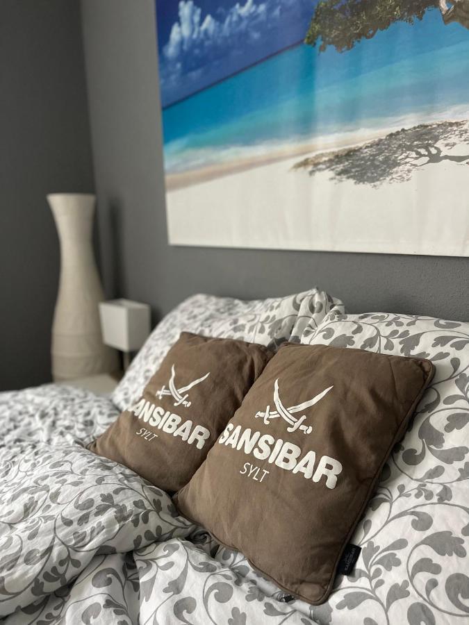 Appartment 53Qm Im Architektenhaus - 2 Schlafzimmer Mit Kueche Und Bad, Nur 2Min Von A8 - Ruhig Und Modern イルシェンベルク エクステリア 写真